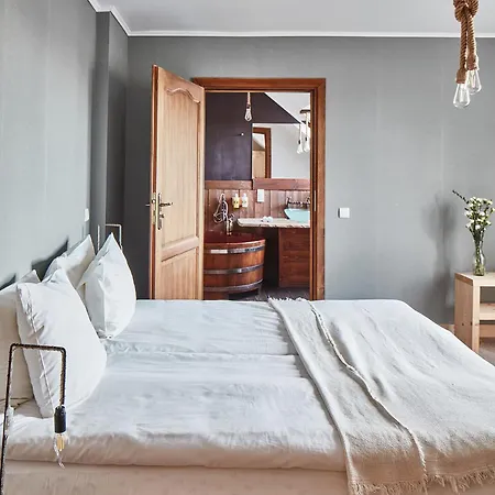 Отель No Name Hotel&spa Лапше-Нижне